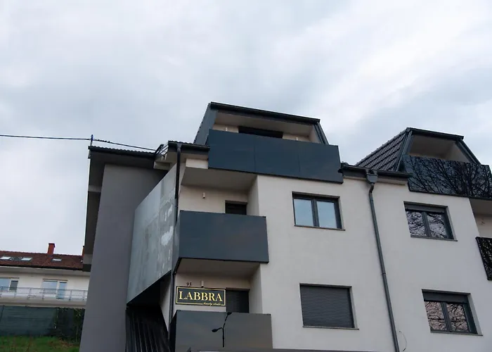 Labbra Lux * 바냐루카